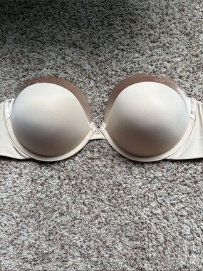 Maidenform Strapless Smooth Bandeau Bra in Beige
